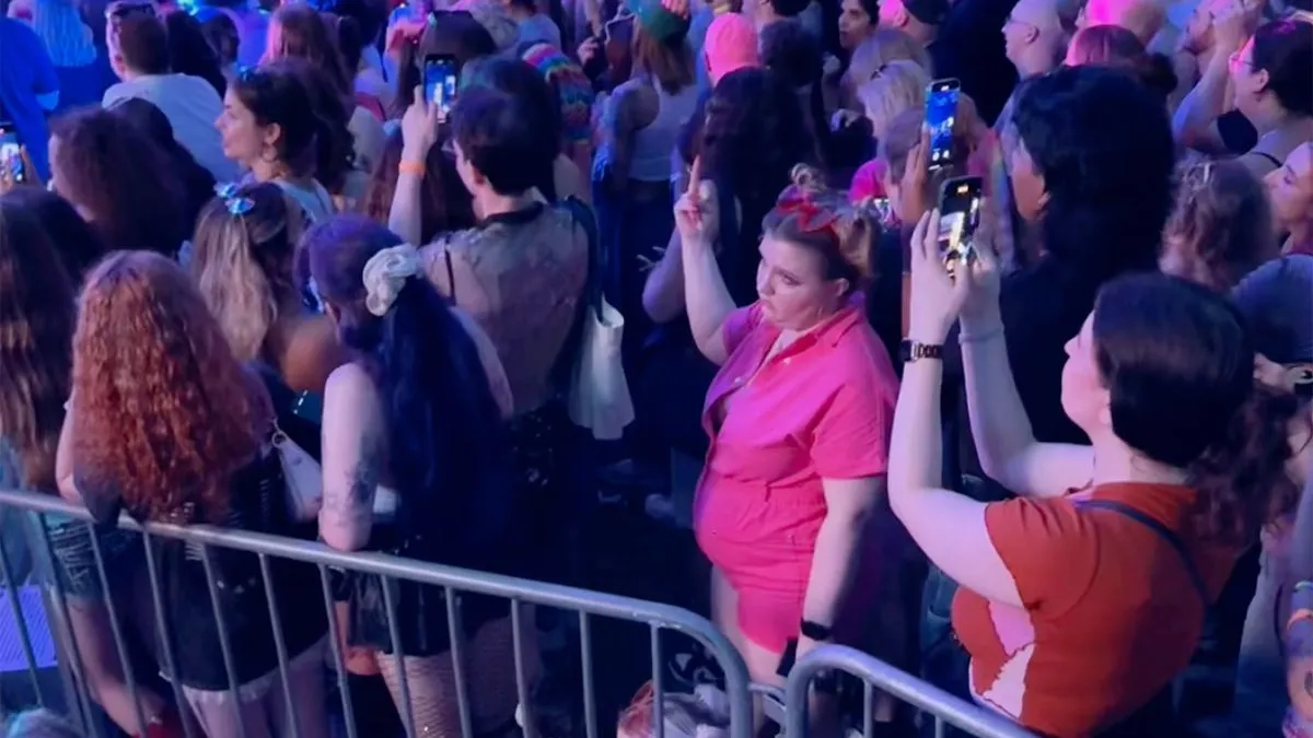 thumb vk deze vrouw is duidelijk geen fan van jojo siwa