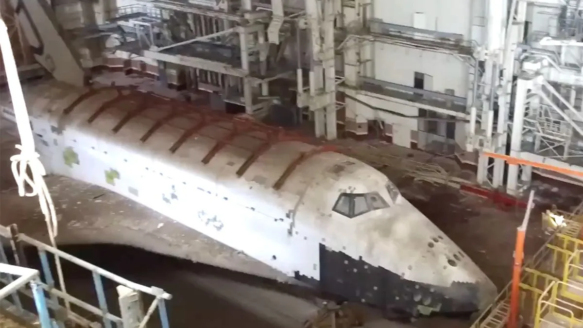 thumb vk nederlandse urban explorers opgepakt tijdens bezoek verlaten space shuttles in kazachstan