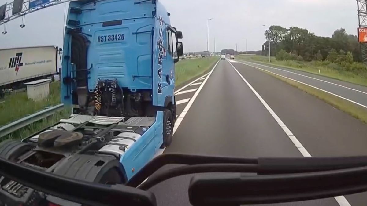 Vrachtrijder heeft even een momentje vastgelegd op de A16 tussen Dordrecht en Breda