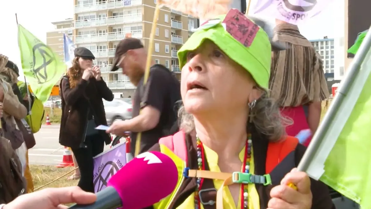 thumb vk beroepsdemonstrant bij gp zandvoort kan naam van sponsor aramco niet eens uitspreken