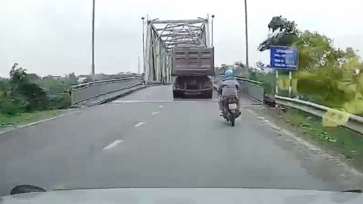 De Vietnamezen willen graag nog een cursusje bruggen bouwen bij ons doen