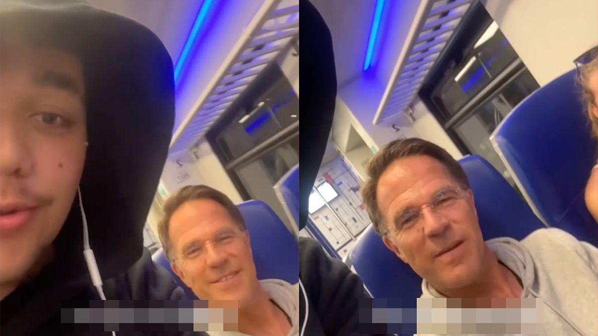 Mark Rutte tweedeklas in de trein gespot