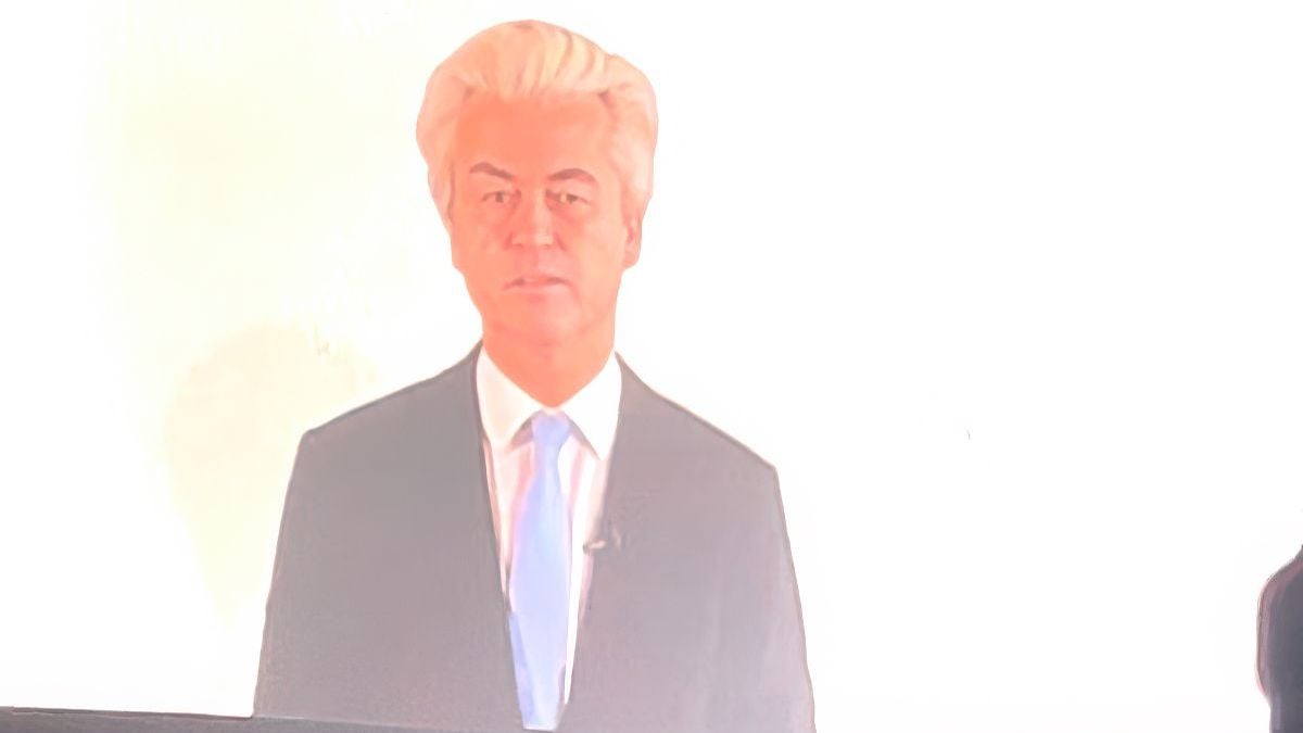 Geert Wilders intro van Hosselen tijdens concert van Boef