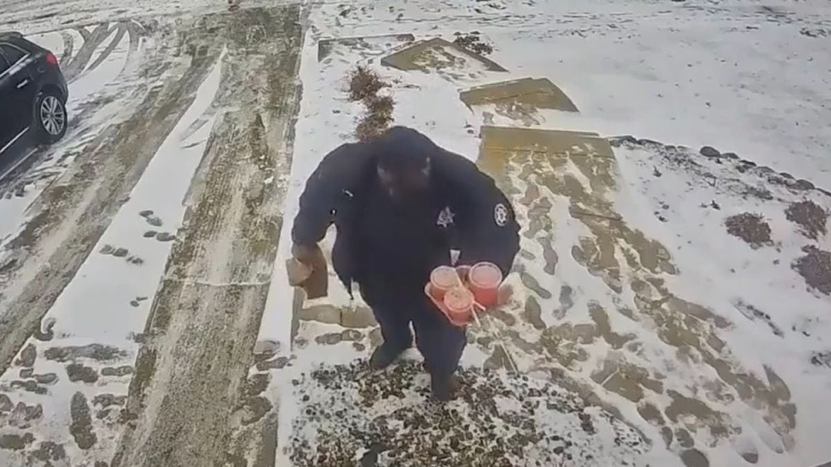 The struggle is real: thuiskomen met een zak donuts en drie grote frisdranken