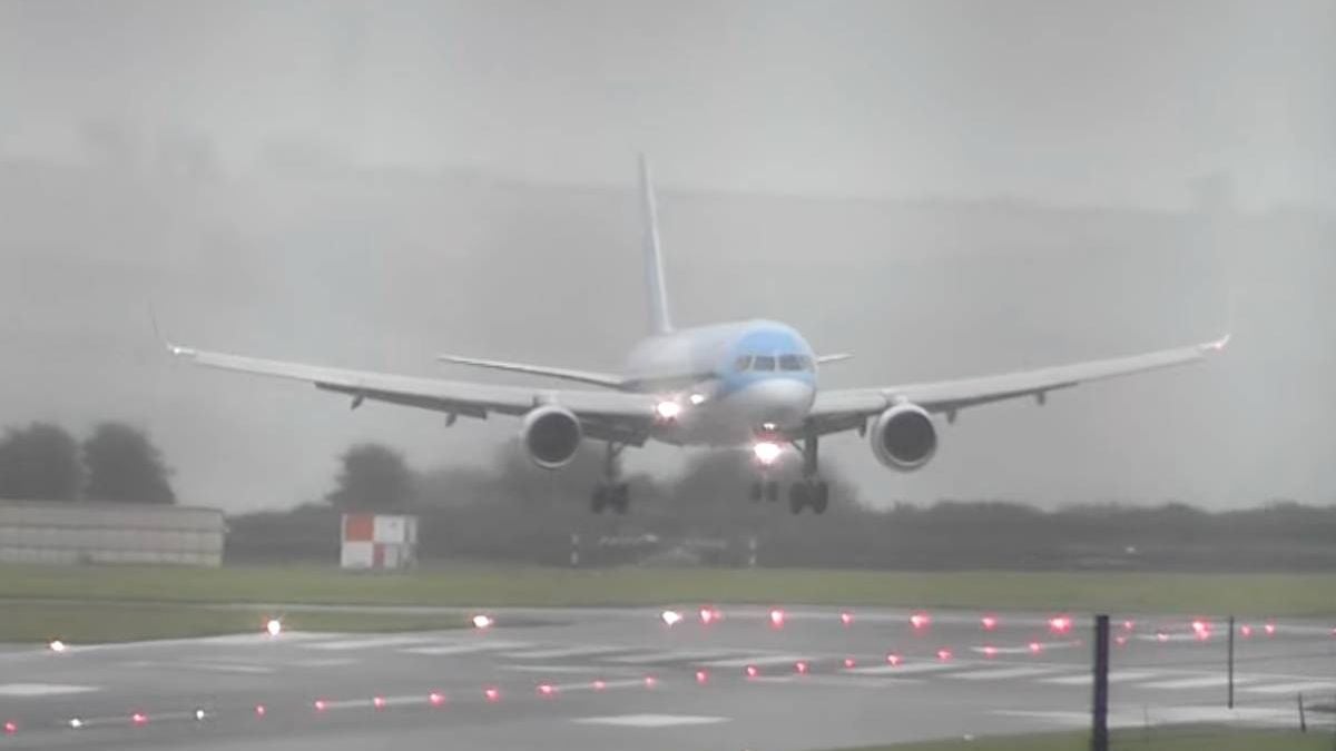 TUI Airways-piloten voerden onlangs een crosswind-landing uit waar je U tegen zegt