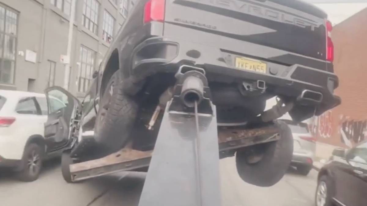 Man veroorzaakt chaos in New York met gestolen takelwagen na meltdown