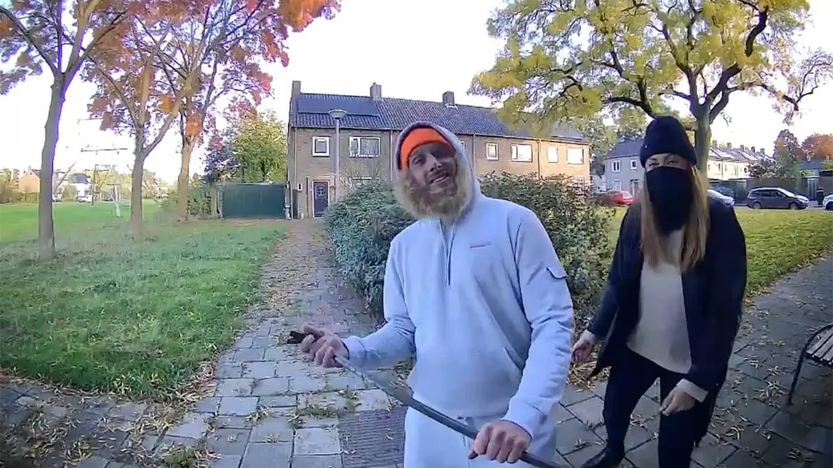 thumb vk ze hoefden alleen voor de katten te zorgen maar spamden de hele deurbel vol