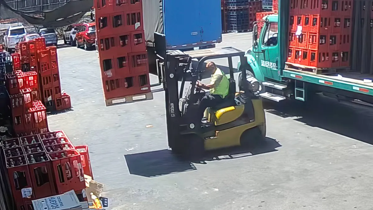 thumb vk als je een baaldag hebt wees dan blij dat je geen heftruckchauffeur bent