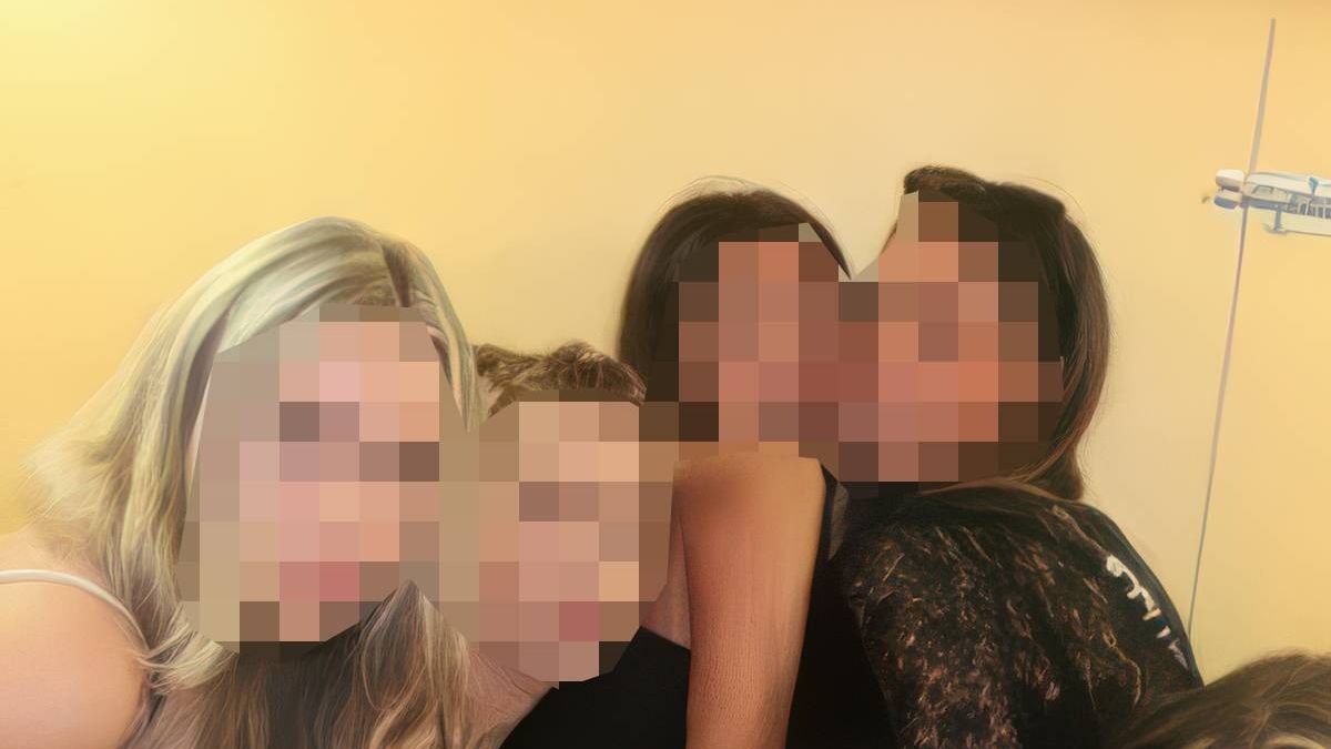 Bezoekers feestje ‘Fuel The Fire’ in Eindhoven hebben zich vermaakt met de fotobooth