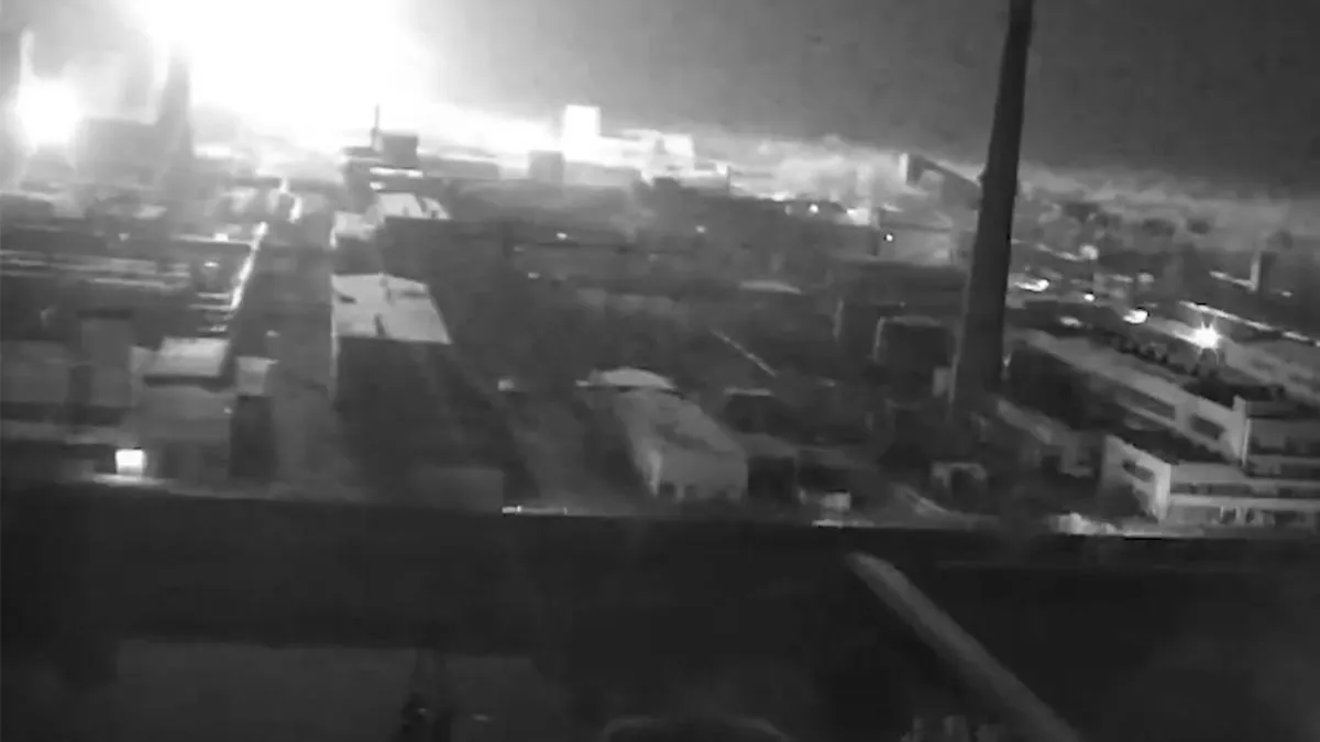 thumb vk explosie door drone op beschermkap van kerncentrale tsjernobyl vastgelegd op camera