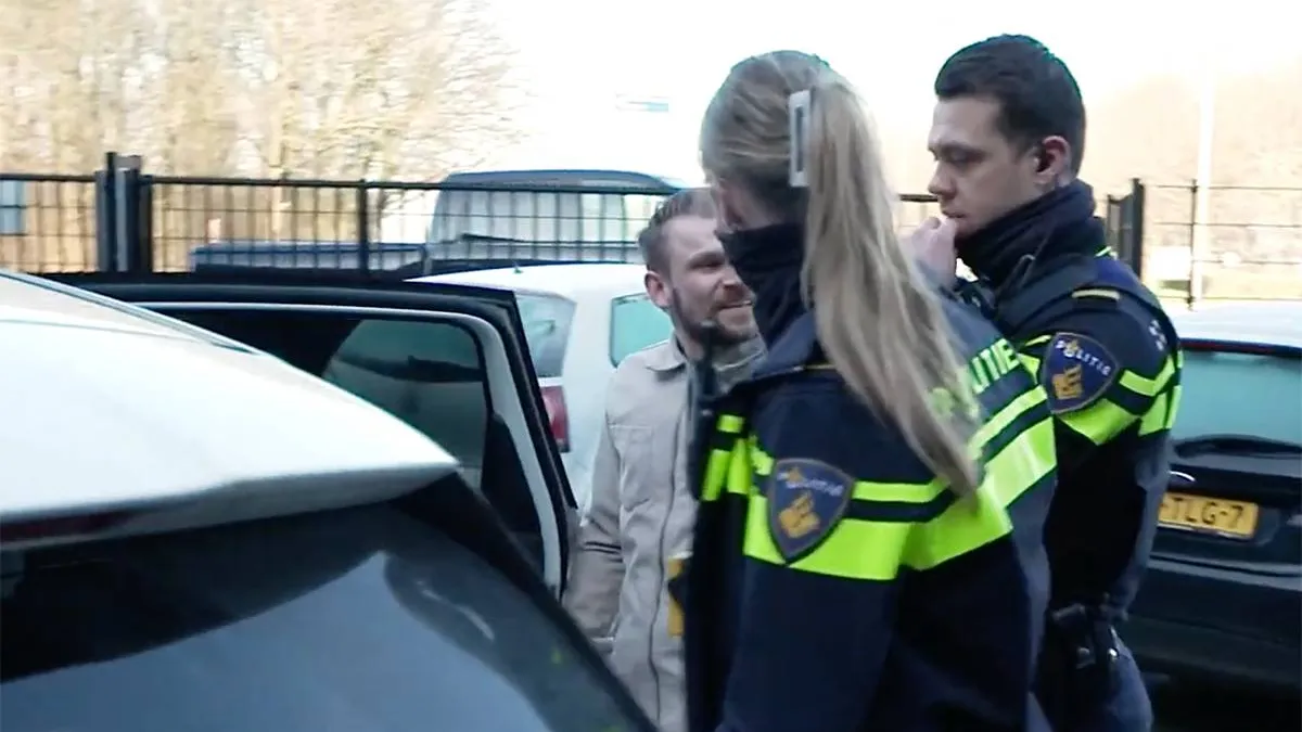 thumb vk ophef in eemnes mensen kunnen geen woning vinden wonen in kantoor en moeten eruit
