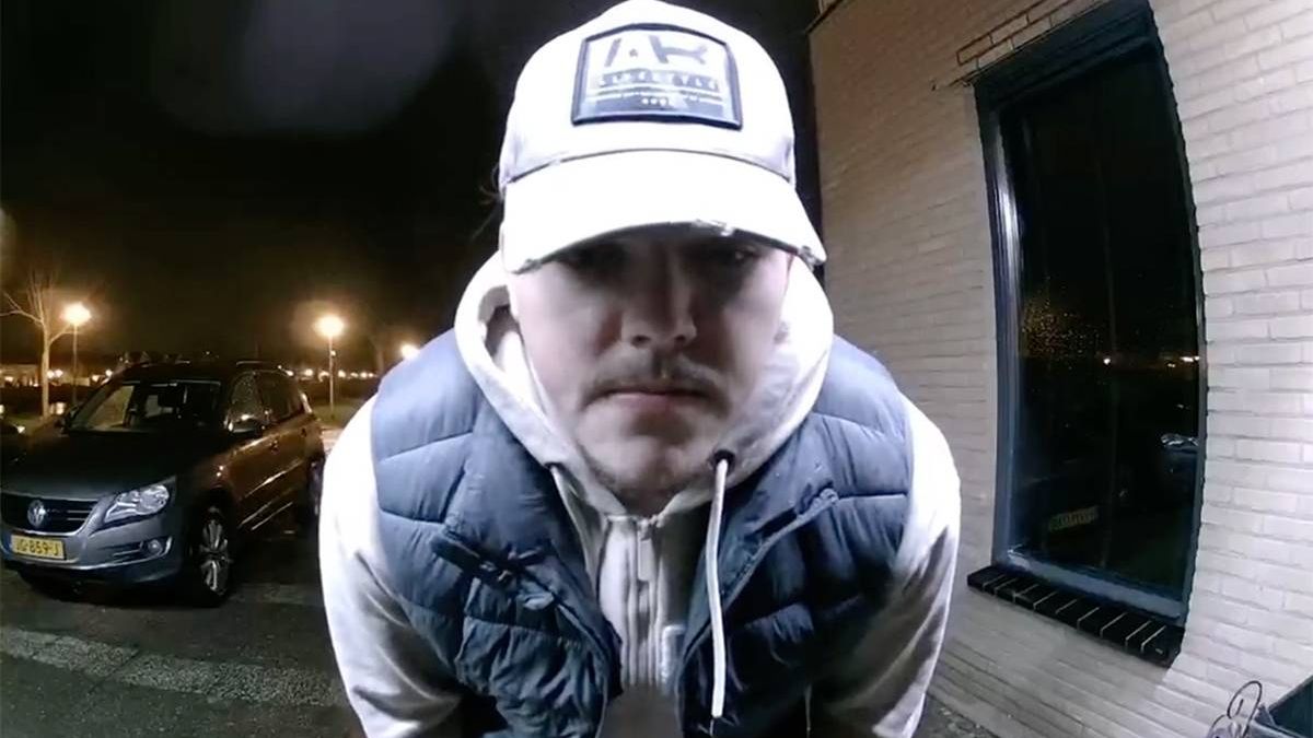 Romantisch berichtje voor zijn ex, maar die is allang verhuisd