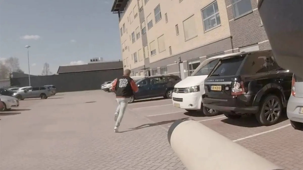 thumb vk video malle joepoe schiet paintball geweer leeg op dennis schouten
