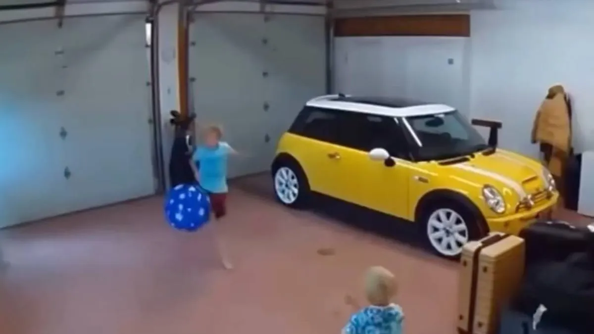 thumb vk gelukkig zijn ze achter het schermpje weg kinderen zijn aan het spelen