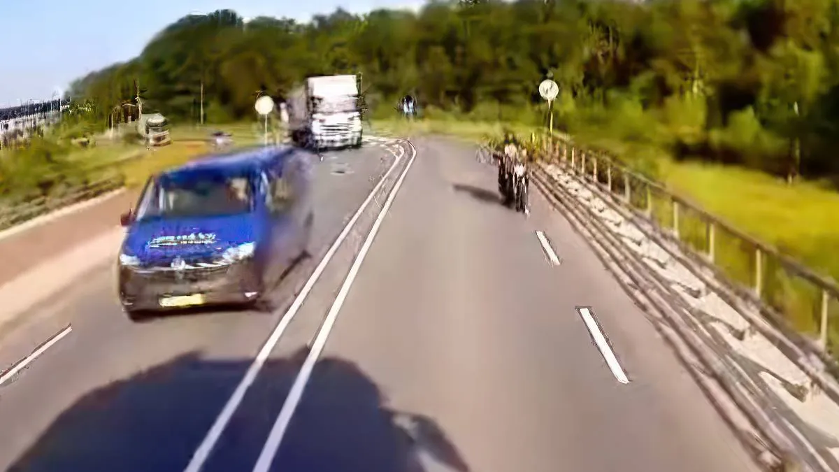 thumb vk motorrijder haalt vrachtwagen in en nu is zn hand gebroken