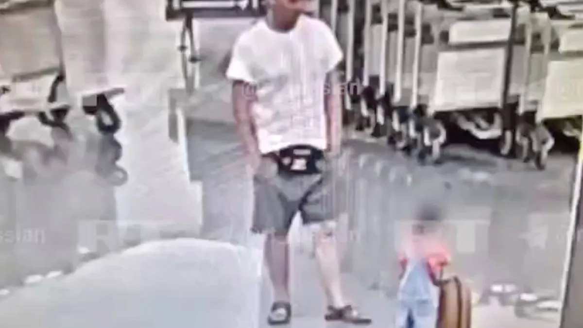 thumb vk russische horror op sheremetyevo airport man smijt peuter keihard op de grond