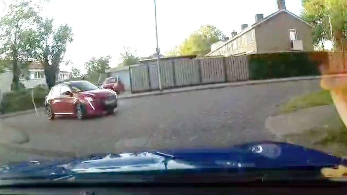 thumb_vk_Deukie_in_Dronten_Niet_opletten_geen_voorrang_aan_rechts_verlenen_en_frontaal_op_auto_inrijden