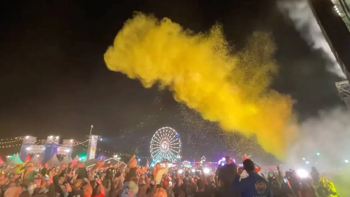 thumb_vk_Confettikanon_ontploft_tijdens_StukTV_show_op_Boerenrock_beelden