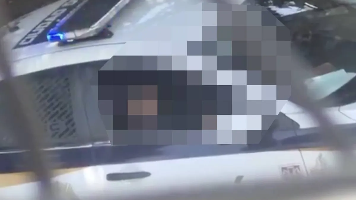 thumb_vk_Mexicaanse_agente_Isabela_Segundo_onterecht_gelinkt_aan_virale_seksvideo_in_politieauto_Mexico_Stad