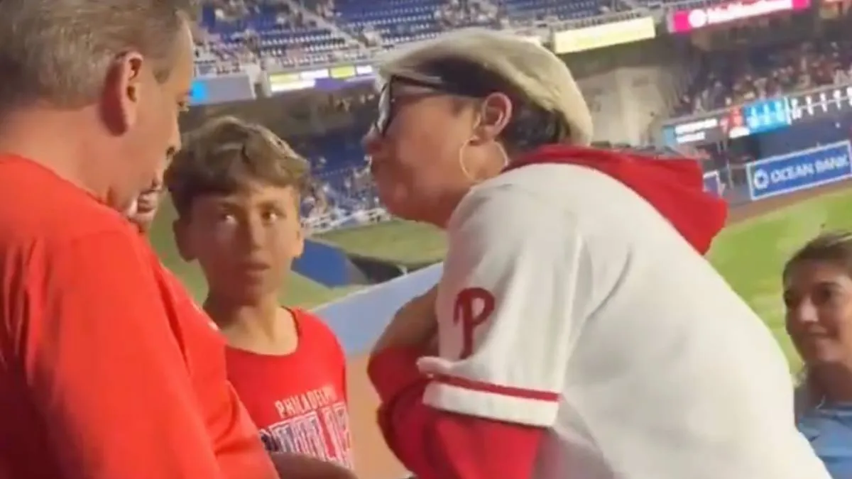 Karen eist homerun-bal van kind op bij Phillies tegen de Marlins en gaat snoeihard viraal | VK Magazine