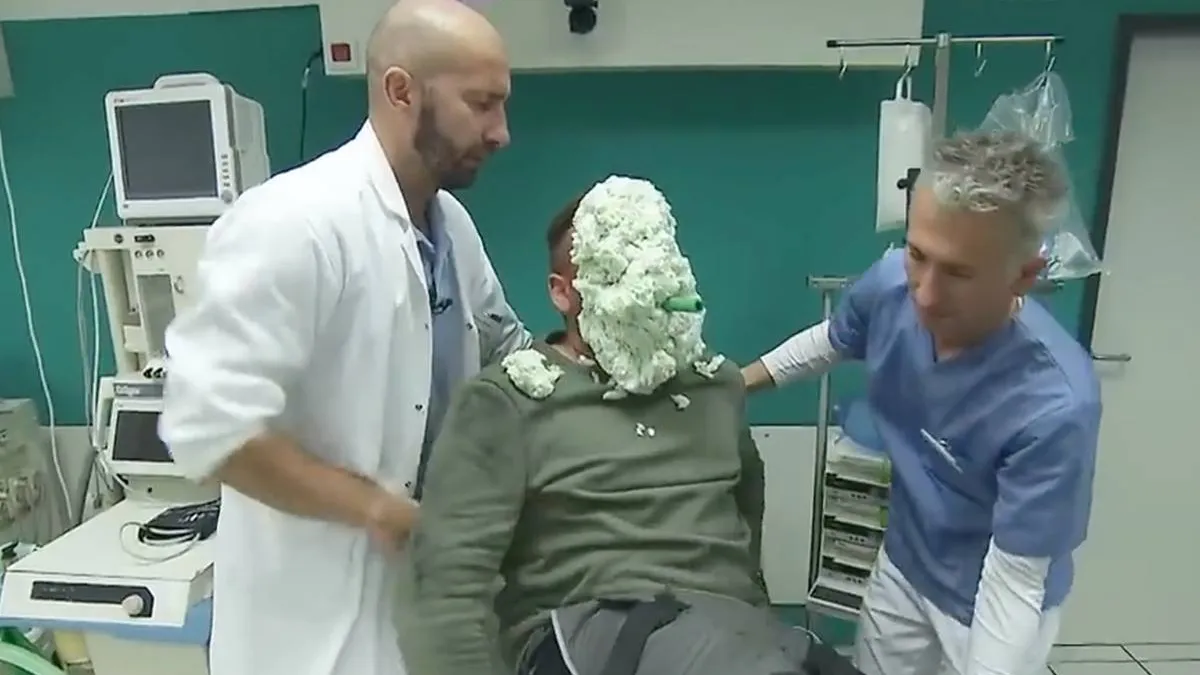 thumb_vk_Bijzondere_patient_in_het_ziekenhuis_eentje_met_de_Ziekte_van_Purschuim