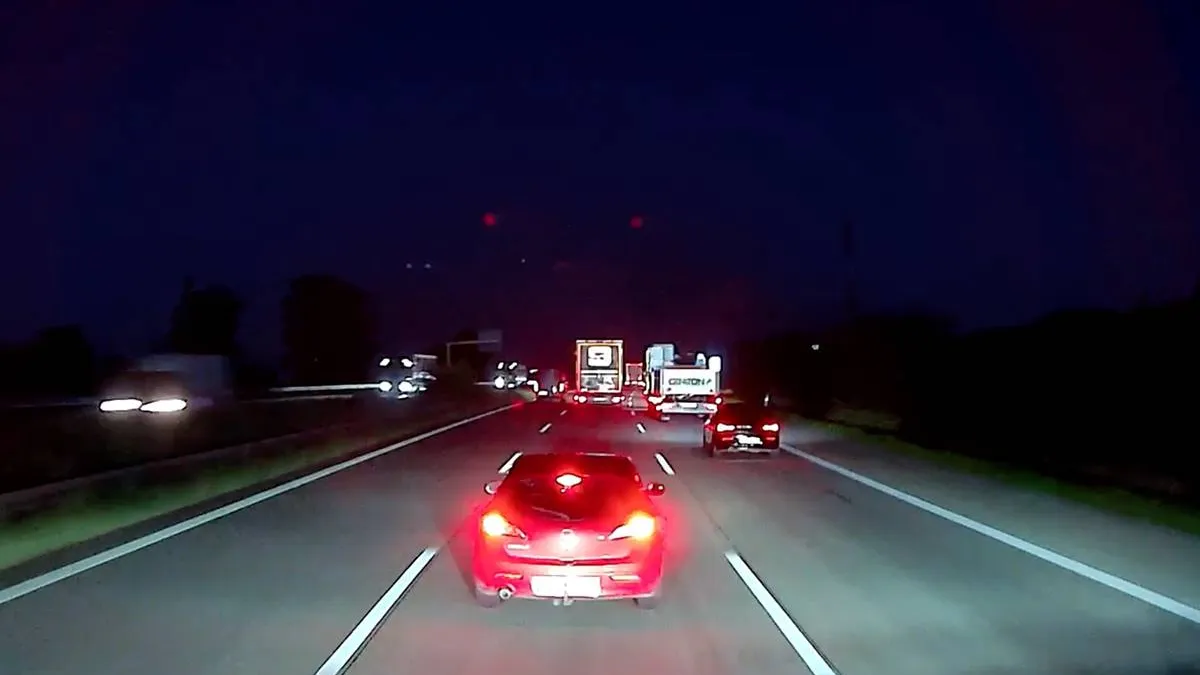 thumb_vk_Lever_je_rijbewijs_maar_in_dit_is_te_gevaarlijk_om_te_doen_voor_een_vrachtwagen