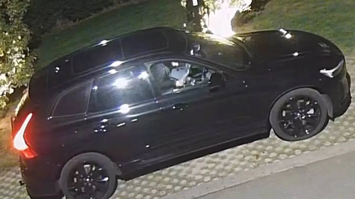 thumb_vk_Man_met_kapmes_duikt_op_in_Yerseke_beelden_gaan_keihard_rond