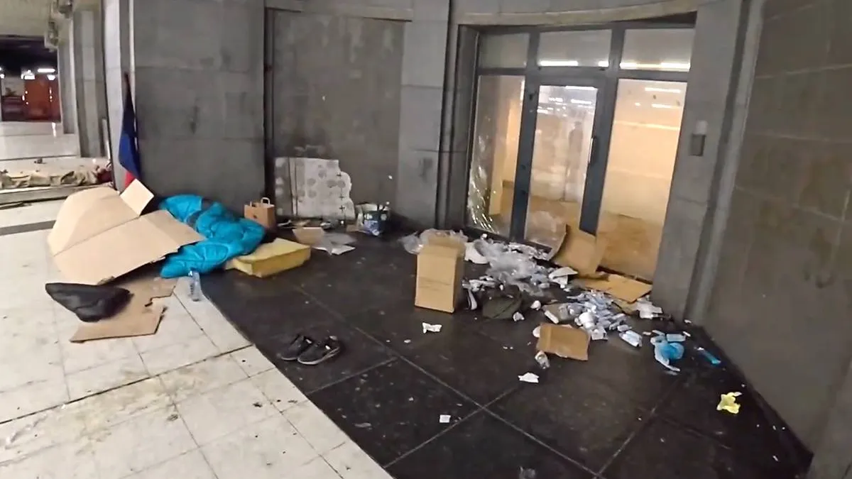 thumb_vk_Nieuwe_rauwe_reisvideo_van_Kurt_Caz_gaat_weer_hard_en_laat_andere_kant_van_Brussel_zien