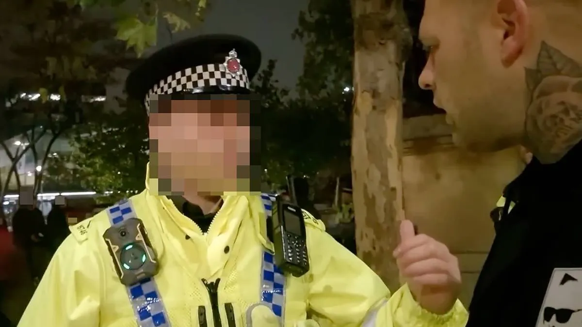 thumb_vk_Rauwe_Nederlandse_reisvideo_uit_Manchester_Agent_laat_zien_waarom_er_geen_vertrouwen_in_hen_is