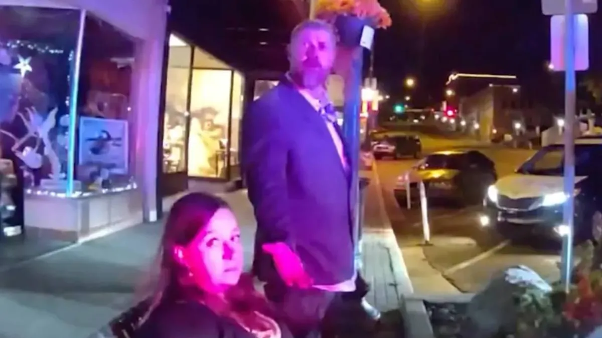 thumb_judge_and_hubby