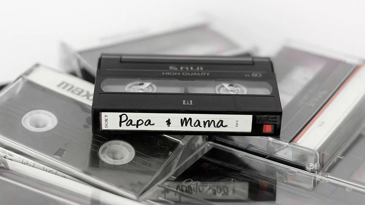 thumb_vk_Charlotte_komt_achter_pikante_geheim_van_haar_ouders_en_had_dat_liever_niet_willen_weten