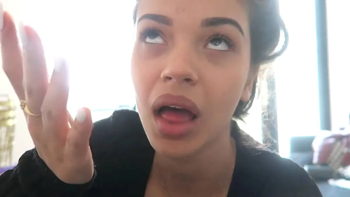 thumb_vk_Monica_Geuze_trekt_ineens_de_stekker_uit_al_haar_vlogs_precies_in_de_week_dat_haar_lachgastank_blunder_weer_viraal_gaat