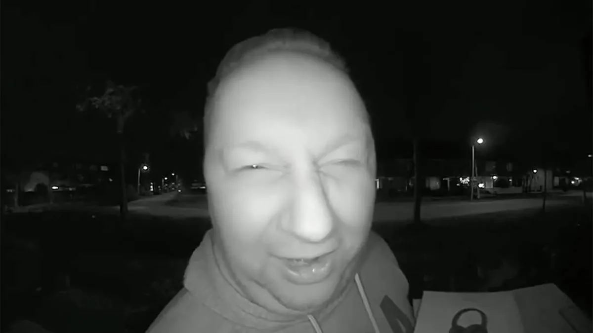 thumb_vk_Mattie_komt_pizza_bezorgen_Moet_je_overstappen_Ouleh