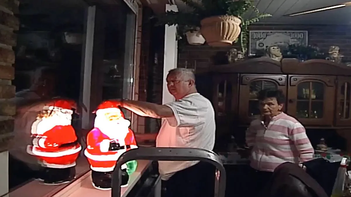 thumb_vk_Nooit_eerder_vertoonde_Tiny_en_Lau_beelden_uit_2007_opgedoken_uncut_ongefilterd_en_met_nog_meer_gevloek