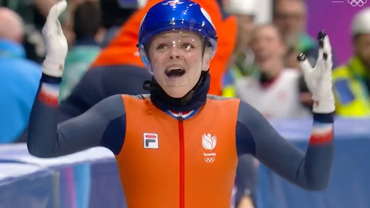 thumb_vk_Dubbel_goud_in_Milaan_Xandra_Velzeboer_en_Jens_van_t_Wout_schrijven_Nederlandse_shorttrackgeschiedenis