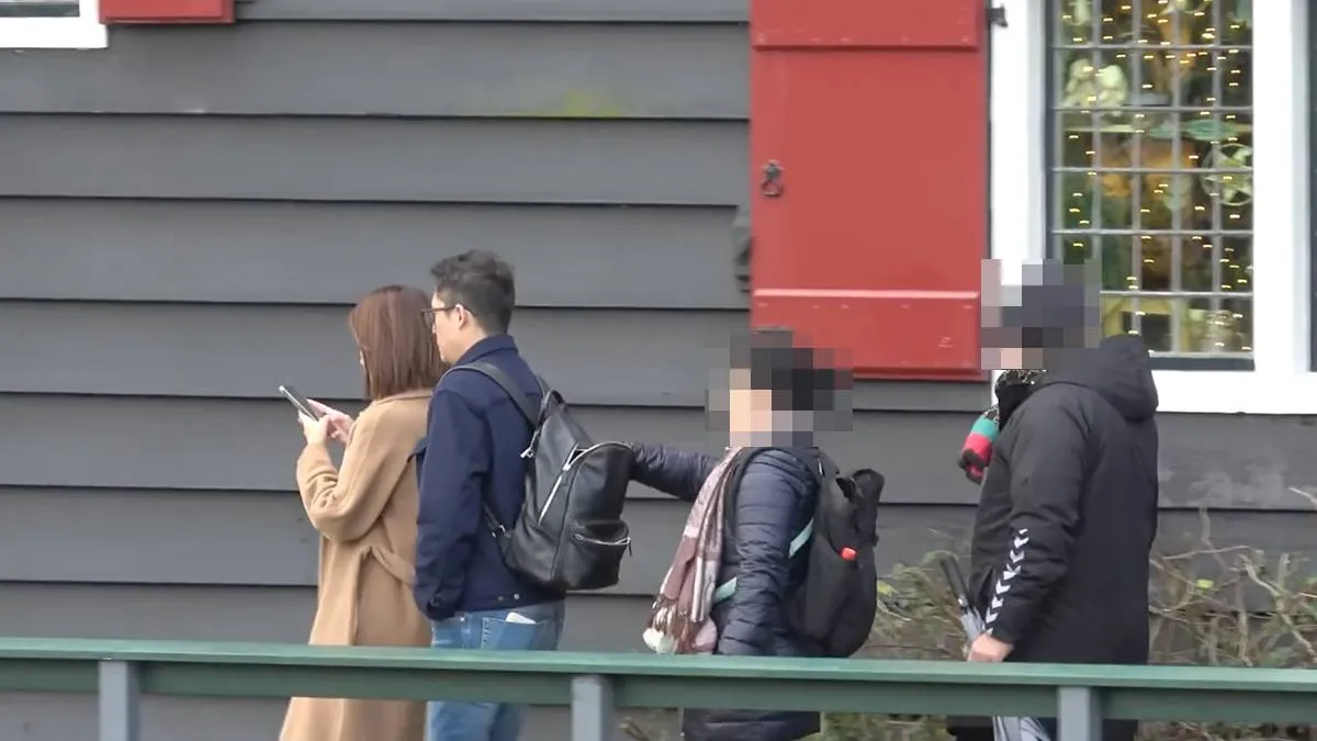 thumb_vk_Geen_ontkennen_meer_aan_zakkenrolster_probeert_slag_te_slaan_bij_Zaanse_Schans