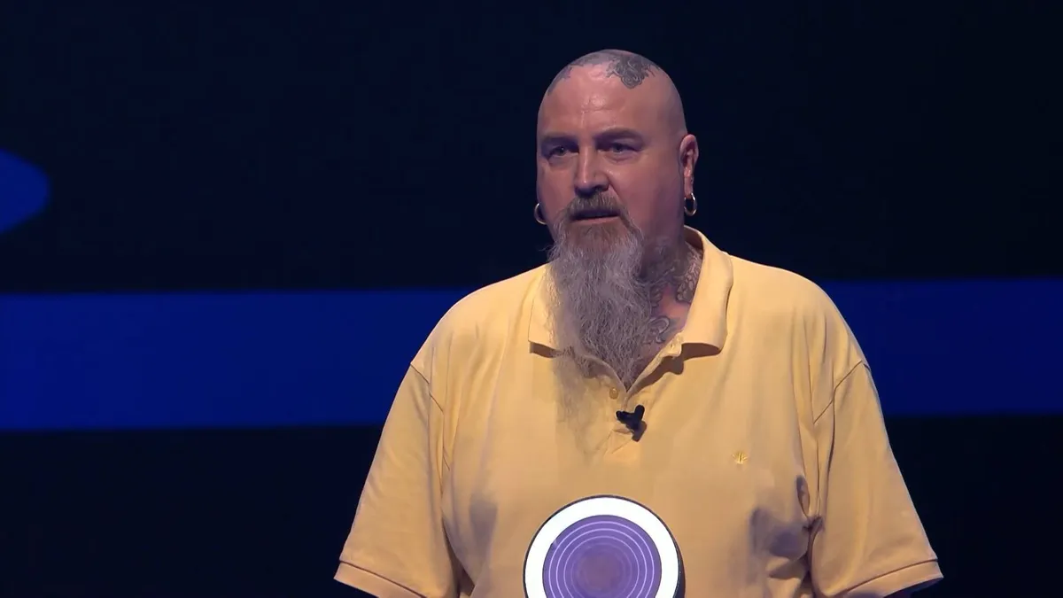 thumb_vk_Haagse_buschauffeur_legt_uit_hoe_hij_aan_5_kinderen_is_gekomen