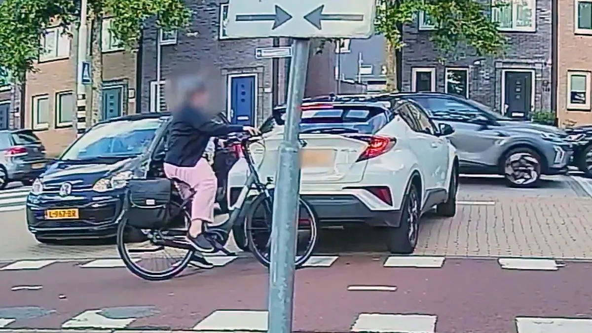 thumb_vk_Nieuwe_Nederlandse_dashcam_compilatie_laat_weer_zien_waarom_iedereen_zon_camera_in_zn_auto_wil