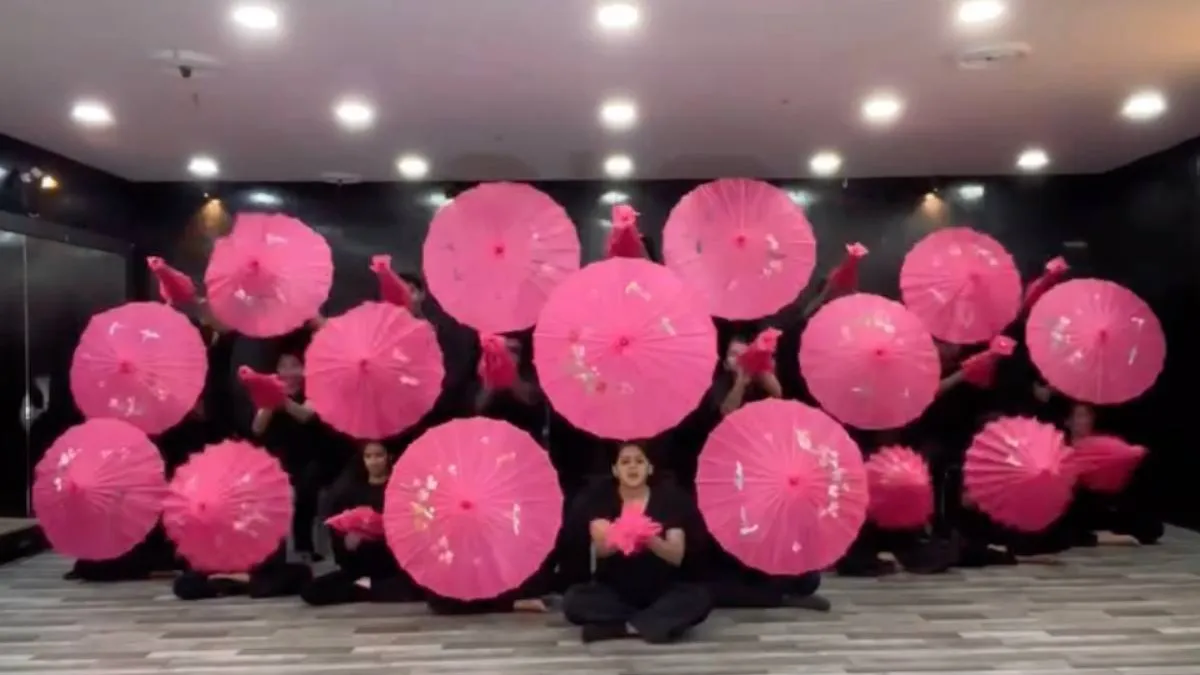 thumb_parasolletjes_dans