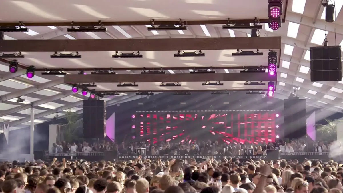 thumb_vk_20000_bezoekers_stonden_klaar_voor_Music_On_maar_festival_in_Amsterdam_op_allerlaatste_moment_afgeblazen