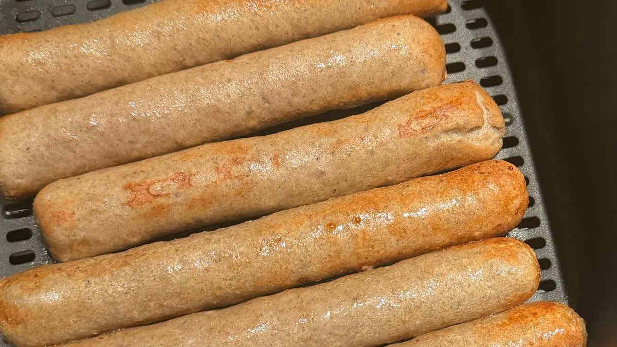 thumb_vk_Illegale_frikandellenfabriek_net_over_de_grens_ontdekt_en_ineens_vertrouwt_niemand_de_snackbar_meer