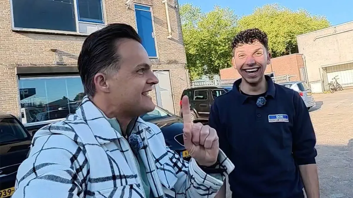thumb_vk_Kaboem_vriendjes_de_Rotterdamse_Glimlach_en_Dixi_koning_Roel_in_een_video