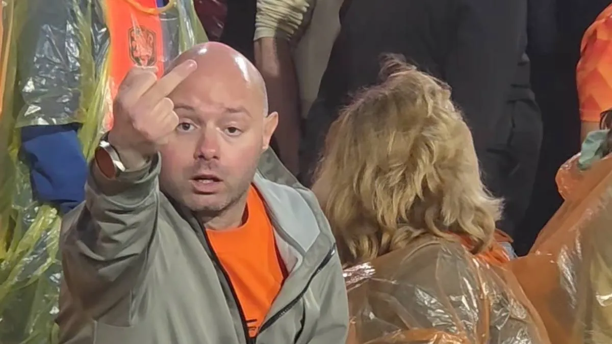 thumb_vk_Boze_Oranje_fan_wordt_cult_in_het_buitenland