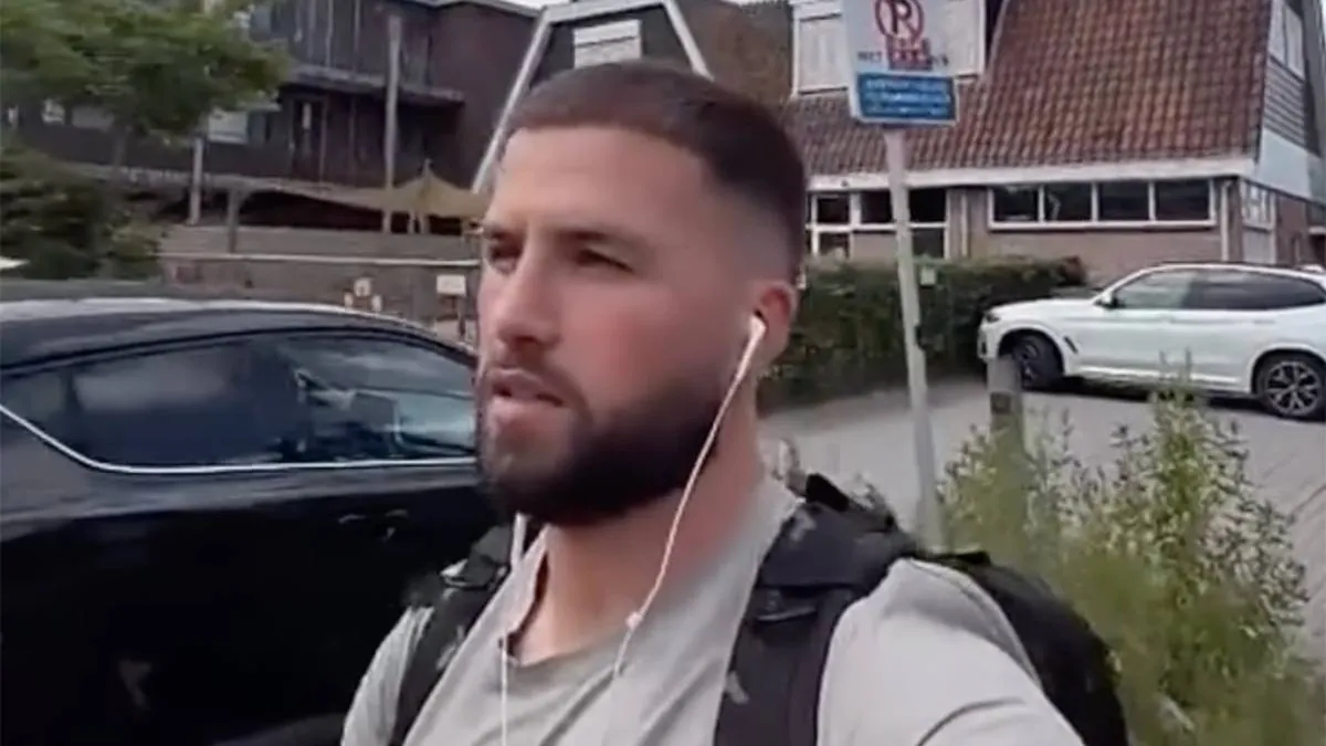 thumb_vk_Donny_Roelvink_doet_een_Daveje_rijbewijs_ingenomen_na_flinke_snelheidsovertreding