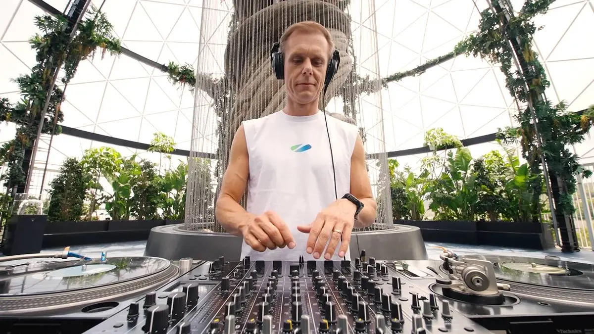 thumb_vk_armin_van_buuren_vinly_set