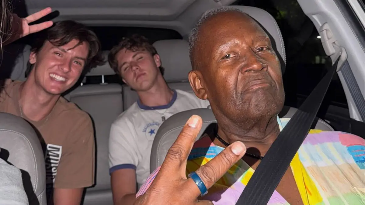 thumb_vk_uberchauffeur_bob_mee_feestje