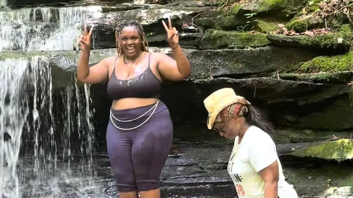 thumb_vk_waterval_vallen_vrouw