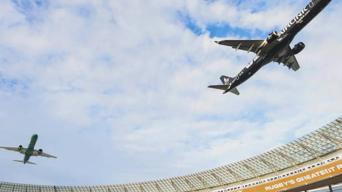 thumb_fly-over_za
