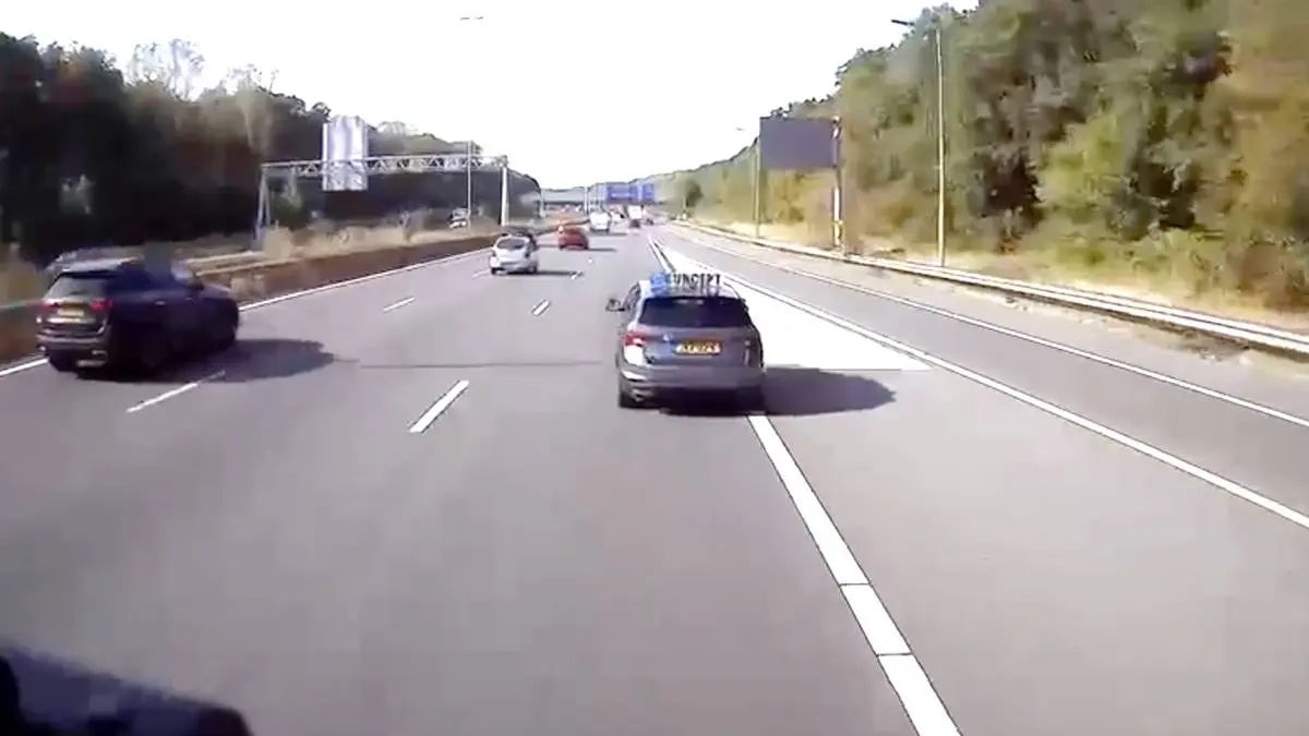 thumb_vk_lesauto_invoegen_voor_vrachtwagen