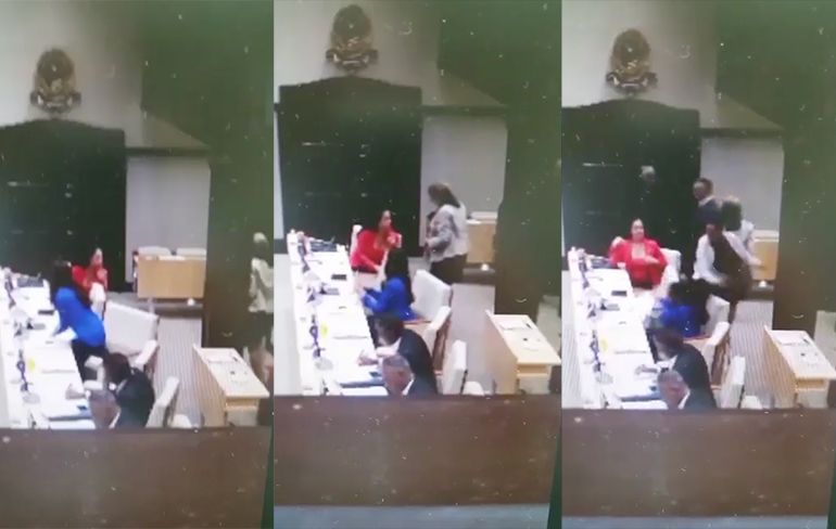 Politiek in de Antillen: GuRLLFighT!